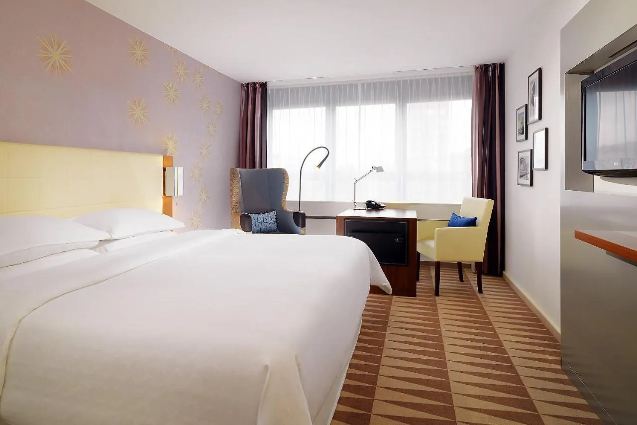 Sheraton Muenchen Westpark Hotel 4*, Munich