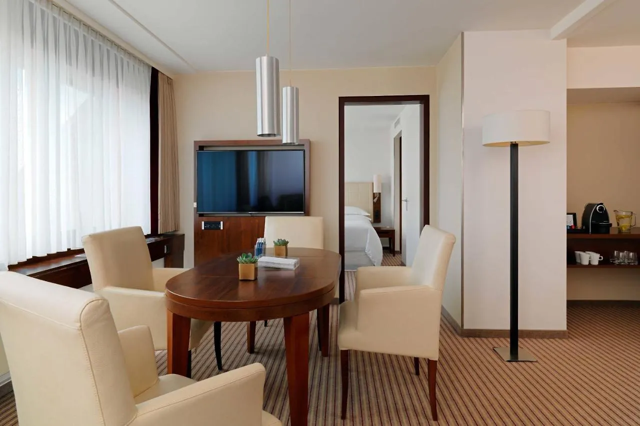 Sheraton Muenchen Westpark Hotel