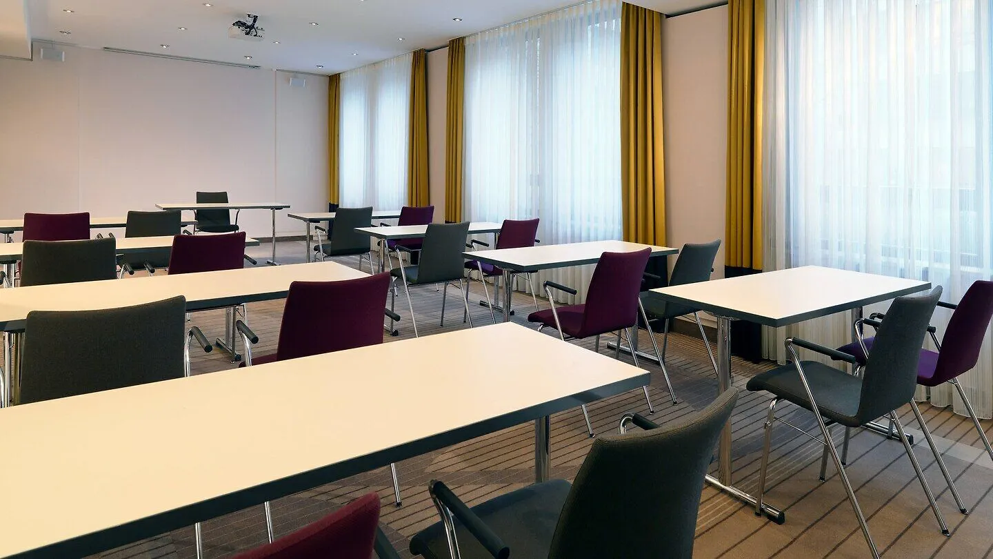 Отель Sheraton Muenchen Westpark Hotel  4*, Мюнхен